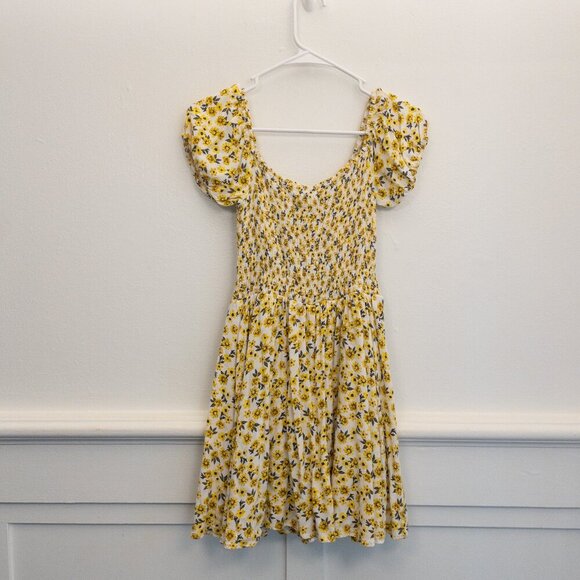 Justify Yellow Floral Puff Sleeve Dress Large Smocked Bodice Built-In Shorts - Picture 2 of 4